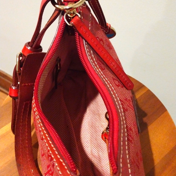 Dooney & Bourke Hobo Shoulder Bag Signature 1975 Red Leather Purse - Picture 16 of 16